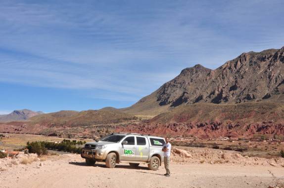 A magnífica paisagem nas estradas próximas à em Potosí - Bolívia